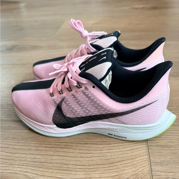 Nike Women's Athletic Shoes in Pink and Black Pegasus zoom 7.5W - Picture 3 of 6